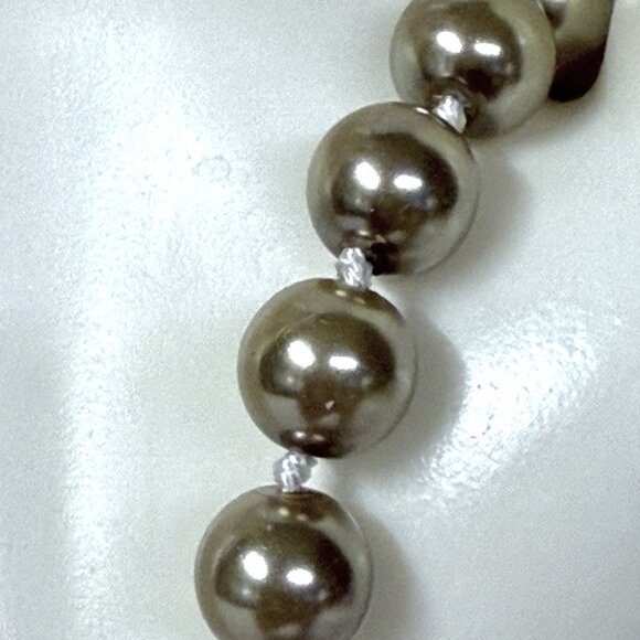 Taupe Glass Faux Pearl Bracelet 7.5” - 8.2mm – Sterling Silver Filigree Clasp - Picture 3 of 4